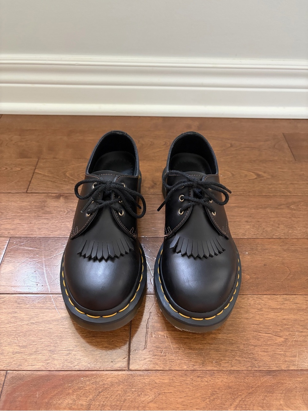 Dr. Martens Oxford with removable fringe